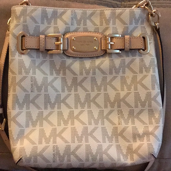 Michael Kors Handbags - Michael Kors purse